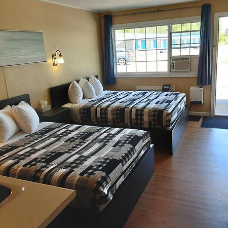 טרורו Berry'S Motel מראה חיצוני תמונה